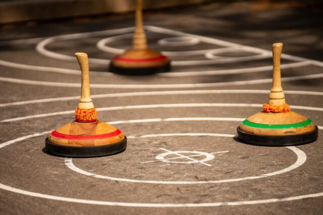 Asphaltstockschießen_teamevent bayern_stöcke