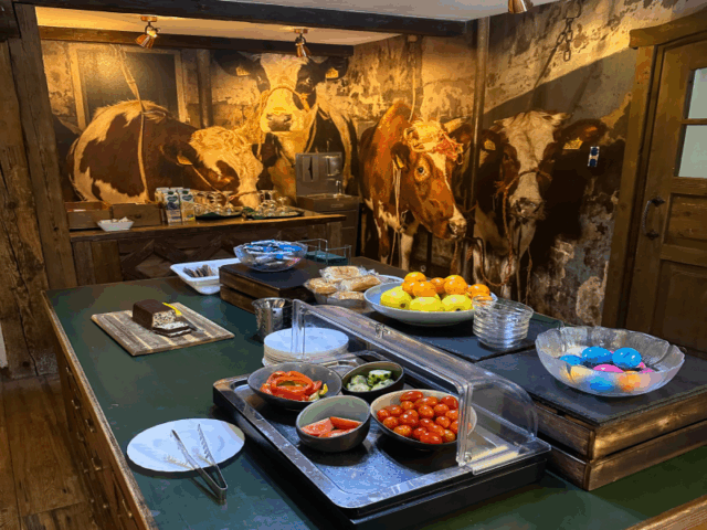 Frühstücksbuffet Pension Almhof Baumgarten